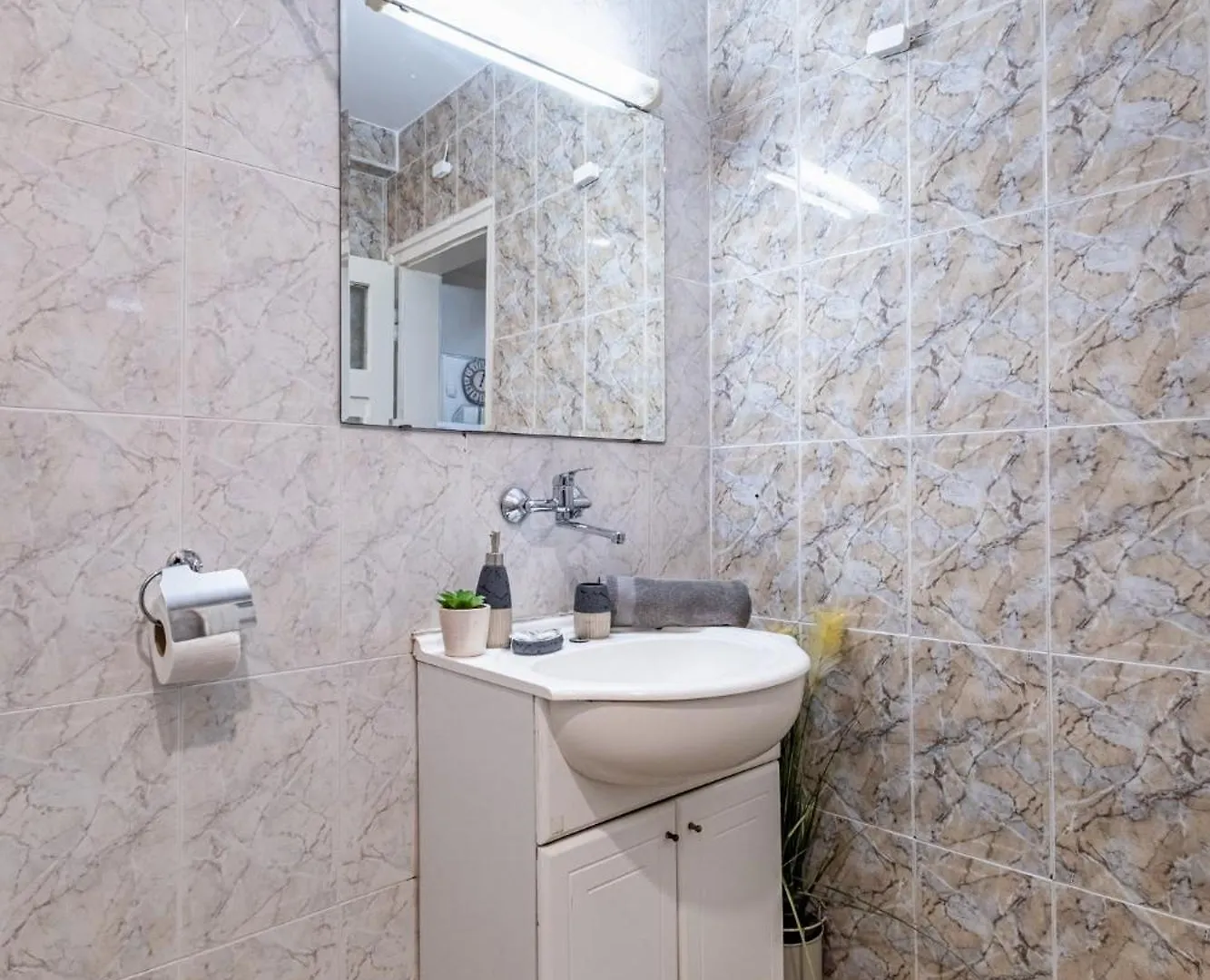 Lovely Art Apartment - Victory Varna